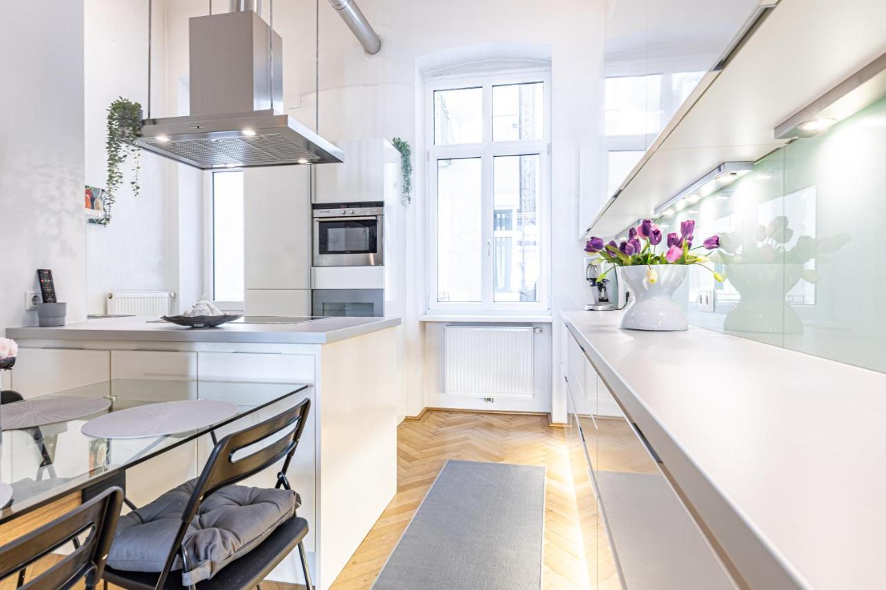 The Hub Vienna By Jr City Apartments Екстер'єр фото