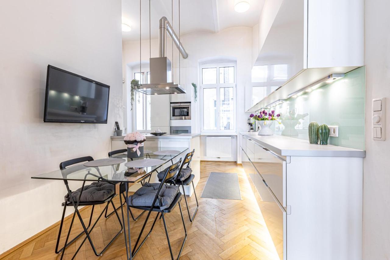 The Hub Vienna By Jr City Apartments Екстер'єр фото