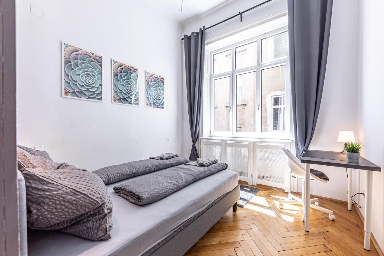 The Hub Vienna By Jr City Apartments Екстер'єр фото