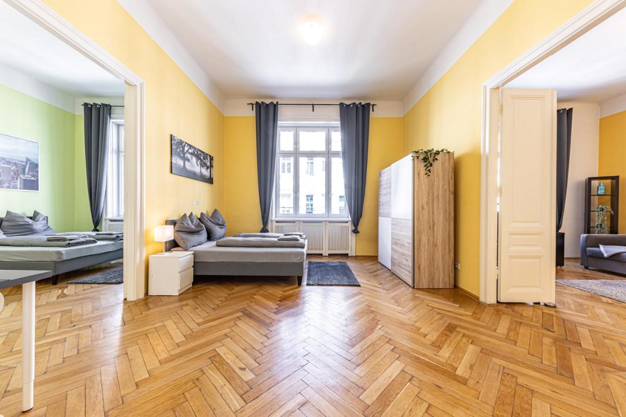 The Hub Vienna By Jr City Apartments Екстер'єр фото